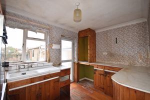 kitchen- click for photo gallery